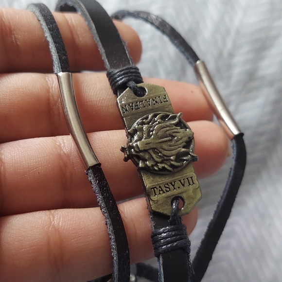 Sold final fantasy vii bracelet in black - Picture 2 of 8